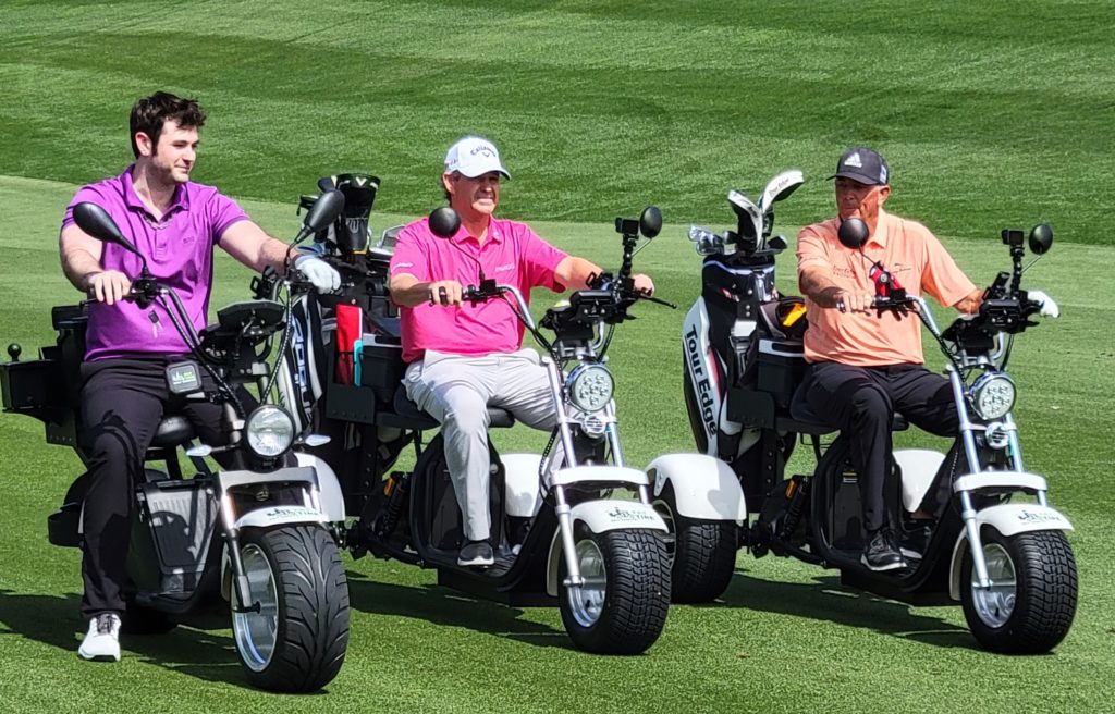 golf buggies, golf e-scooters, golf e-bikes, gentle on the greens, with storage for golf bag, similar to Harley models, gentle of the greens
