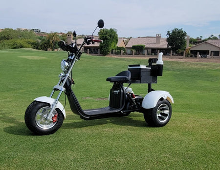 Hydraulic disc brakes on golf e-scooter for instant stopping power at 35km/h