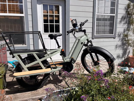 Fast-charging port for 4–5 hour battery recharge on electric bikes