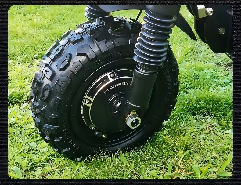 11-inch tubeless off-road tires with rust-resistant alloy rims for electric scooters
